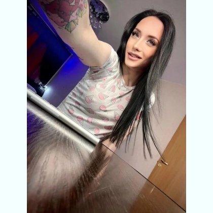 Eva           